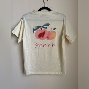Dazy Peach Graphic Tee - Size Small